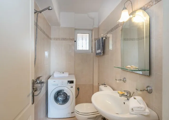 Diana Vila Lagopodhon